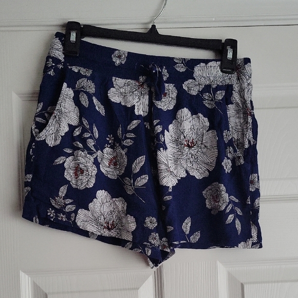 C Wonder Floral Navy Women's Shorts - Picture 1 of 12